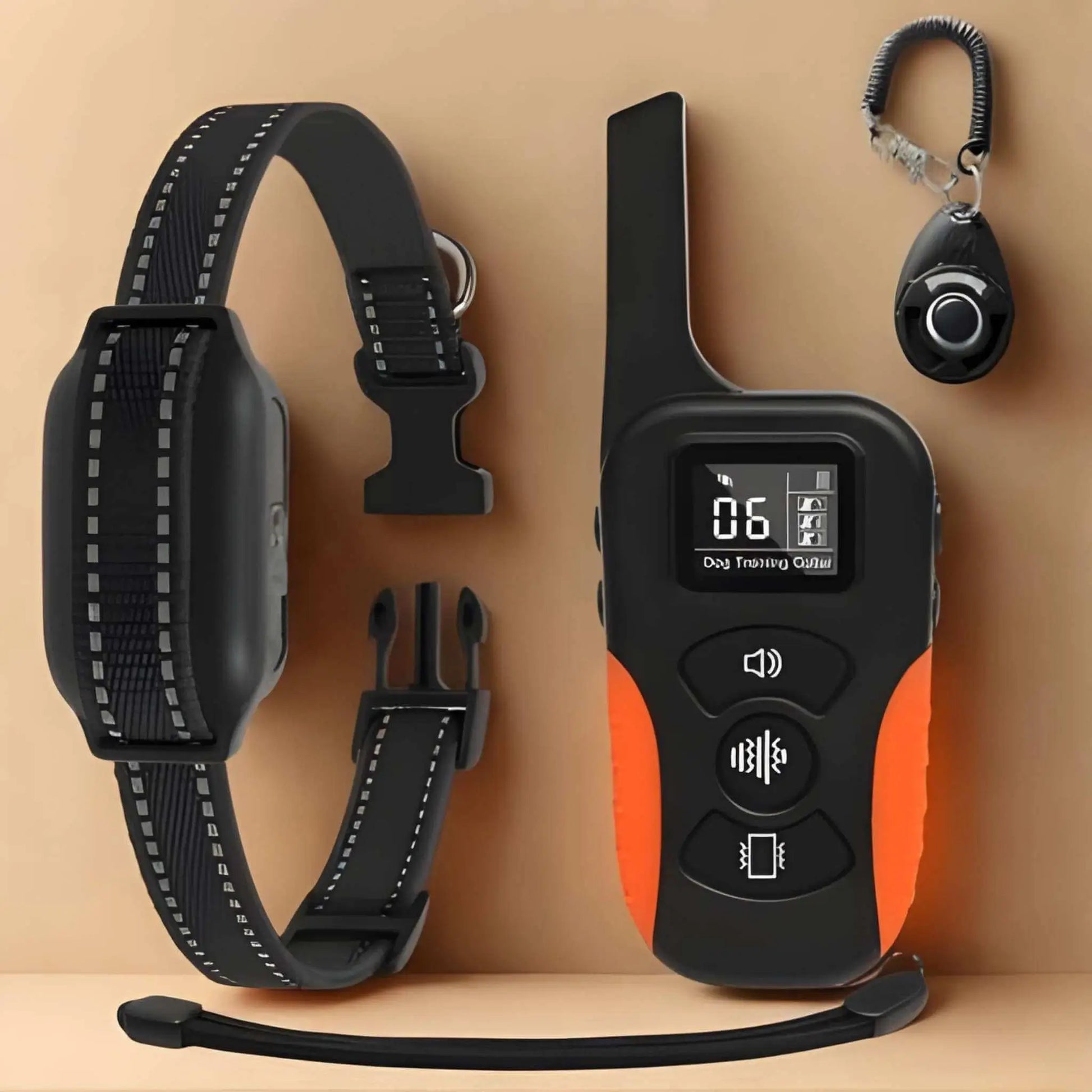 Un collier de dressage chien en nylon noir avec bande réfléchissante et un cliker.
