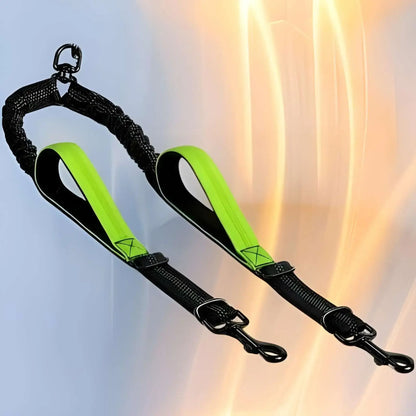 Une laisse pour chien double de couleur vert fluo.
