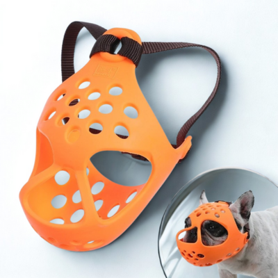 museliere pour chien orange avec bouledogue francais