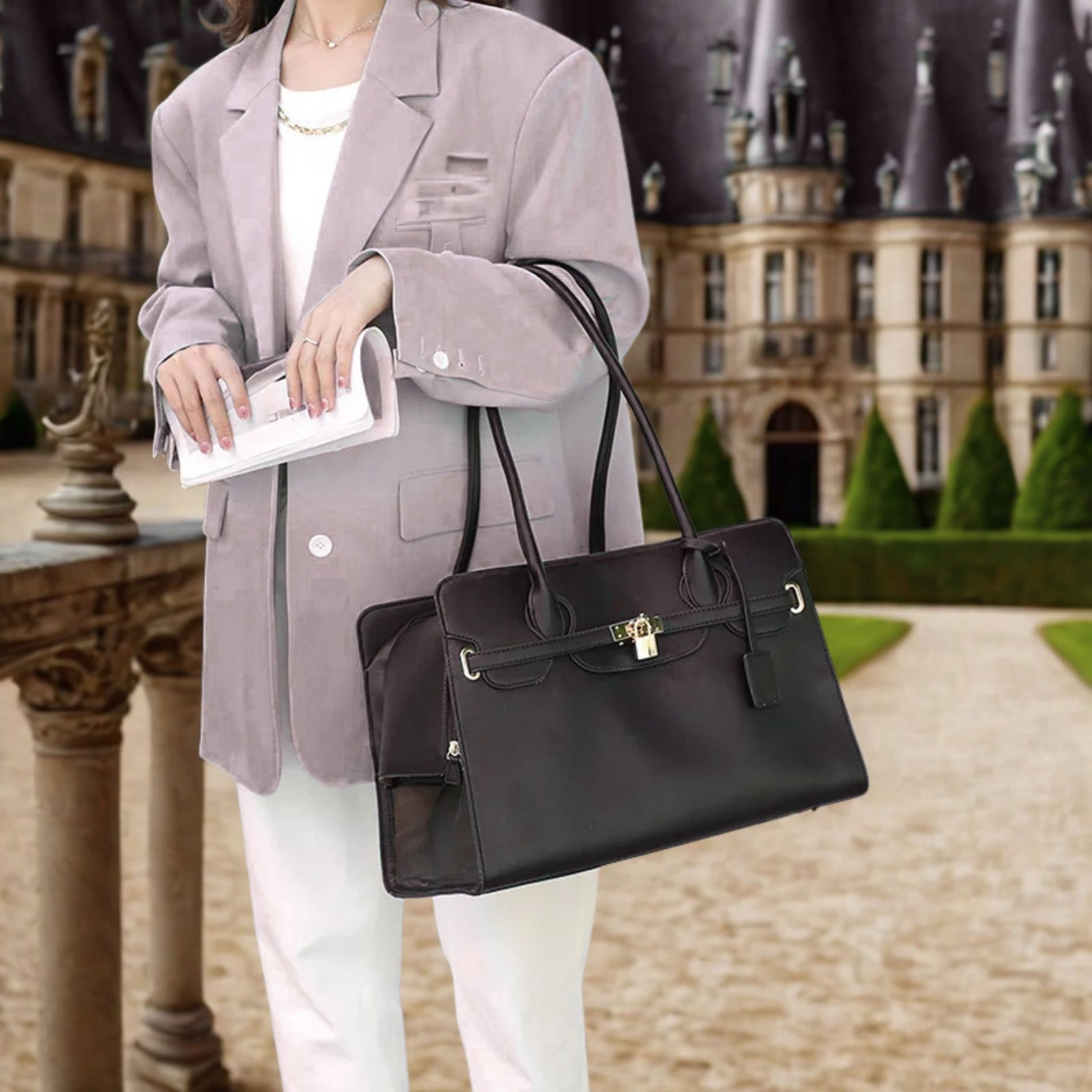 sac pour chien pupbag-couleur noir-femme porte sac sur bras