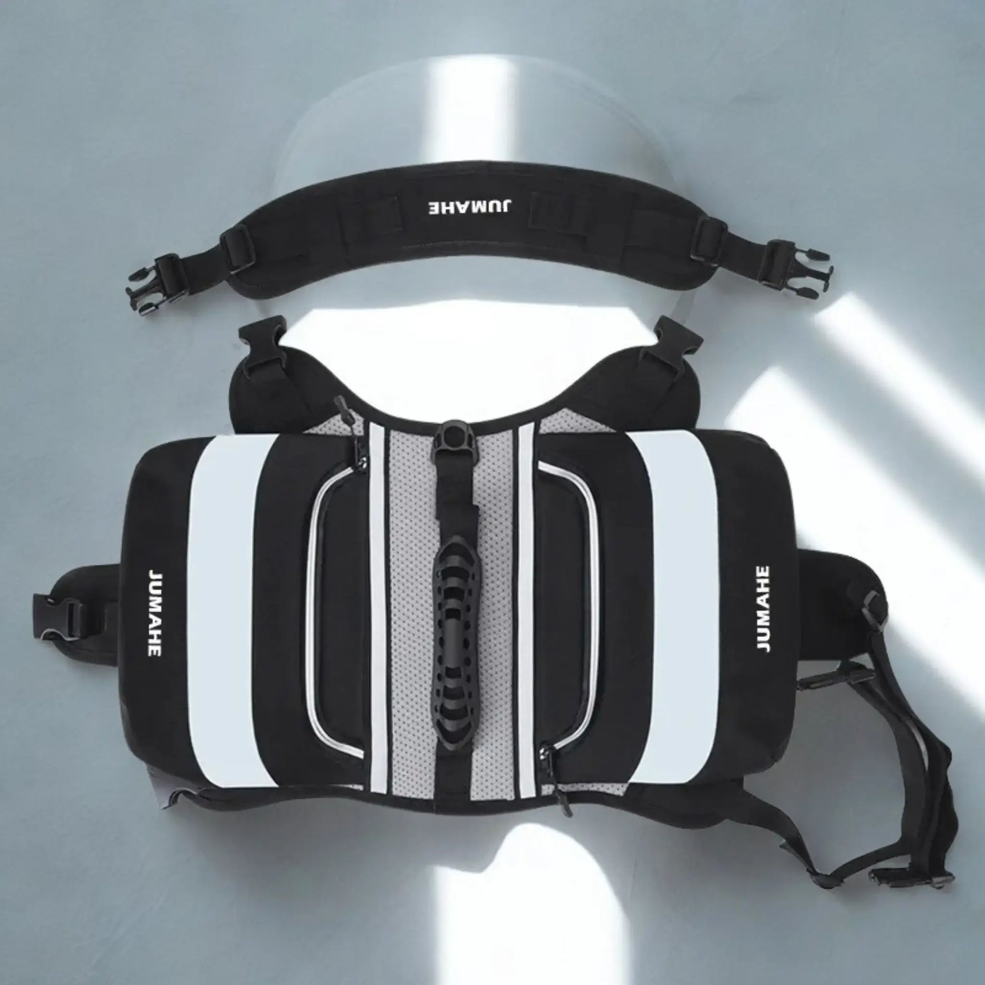 Les sacs à dos pour chiens de couleur noire TrailDog.