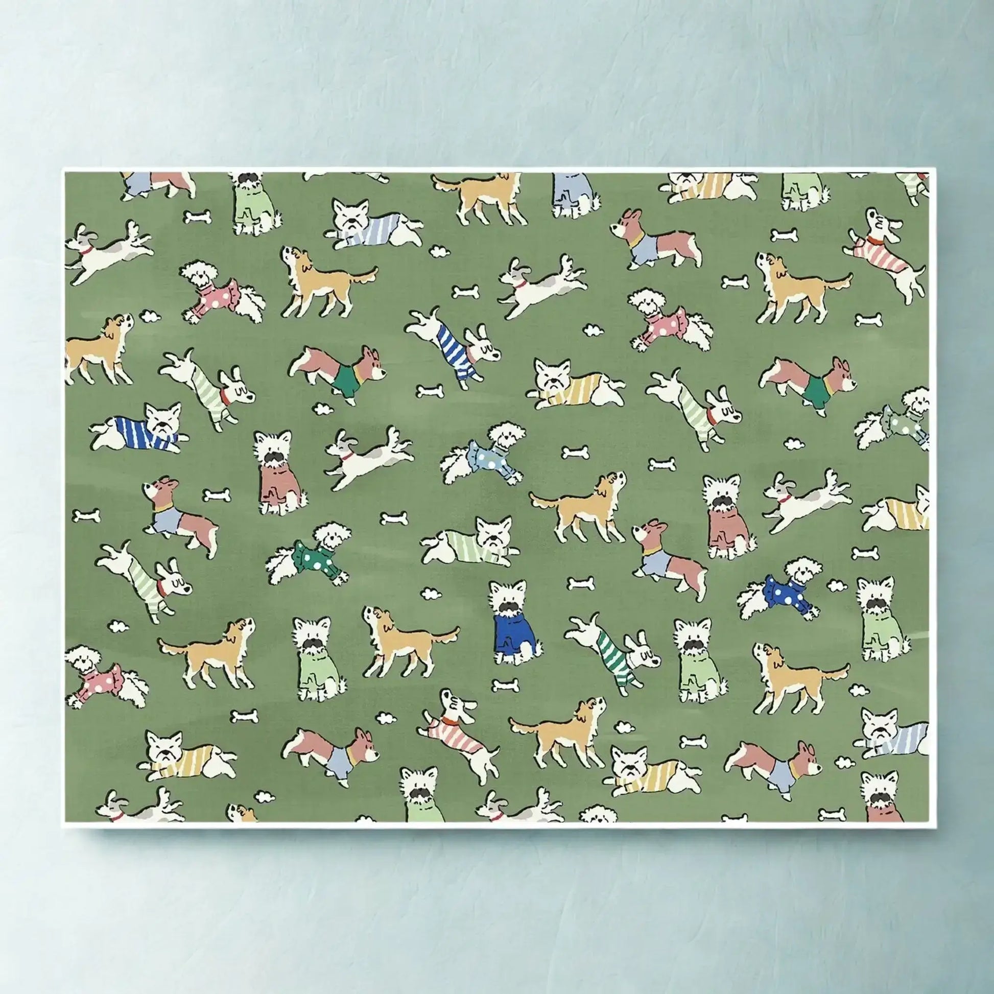 Un tapis frais pour chien de couleur verte avec motif de chien.
